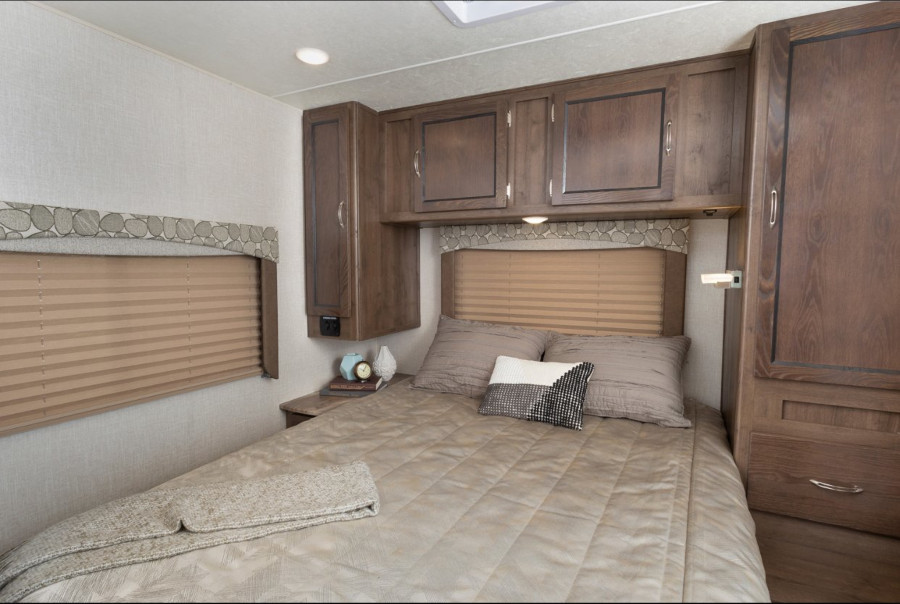 Deluxe Class C RV Rental